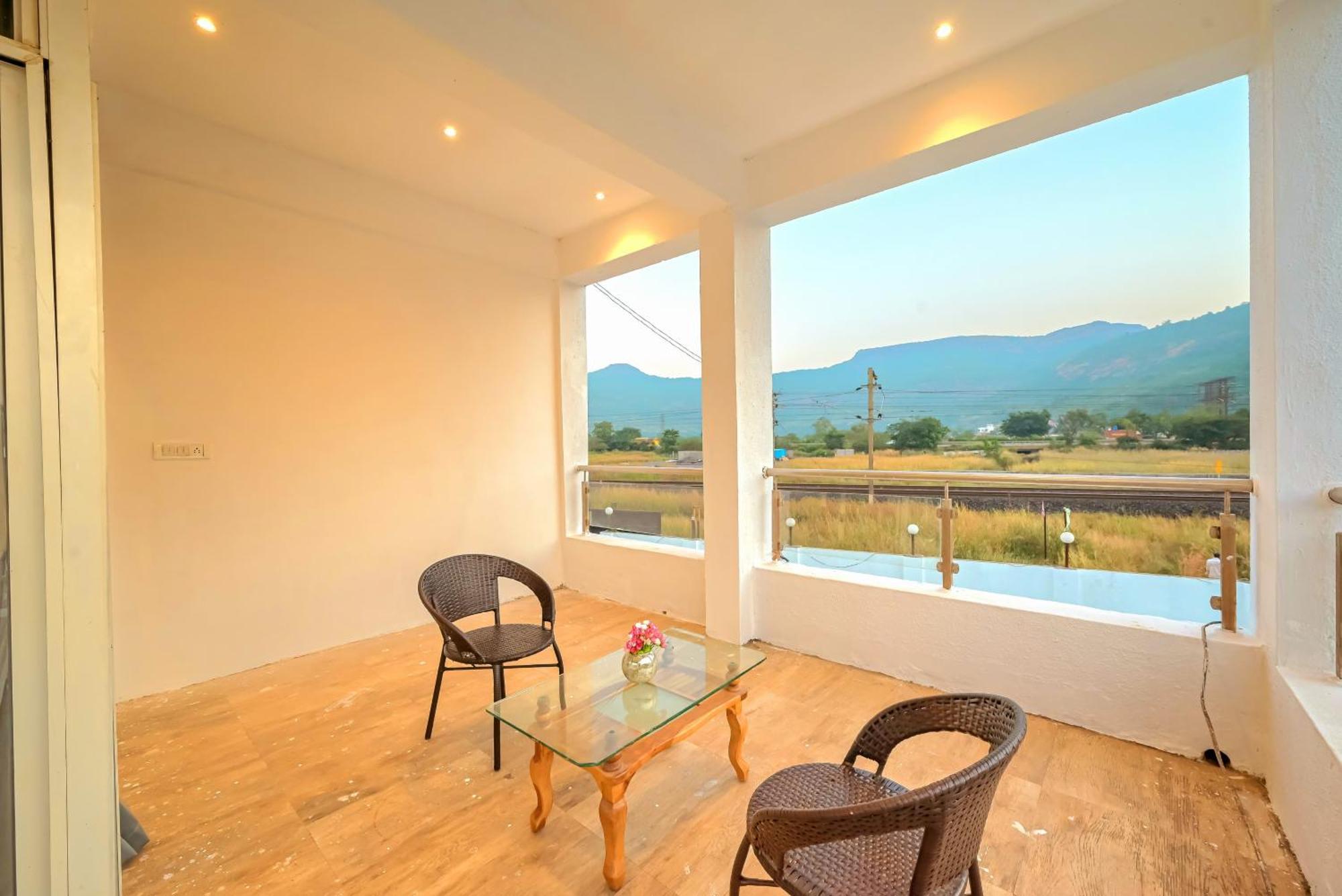 Ll Empyrean Stays II 6Bhk Big Daddy Villa II Private Pool II Ac II View Ll Лонавла Екстер'єр фото